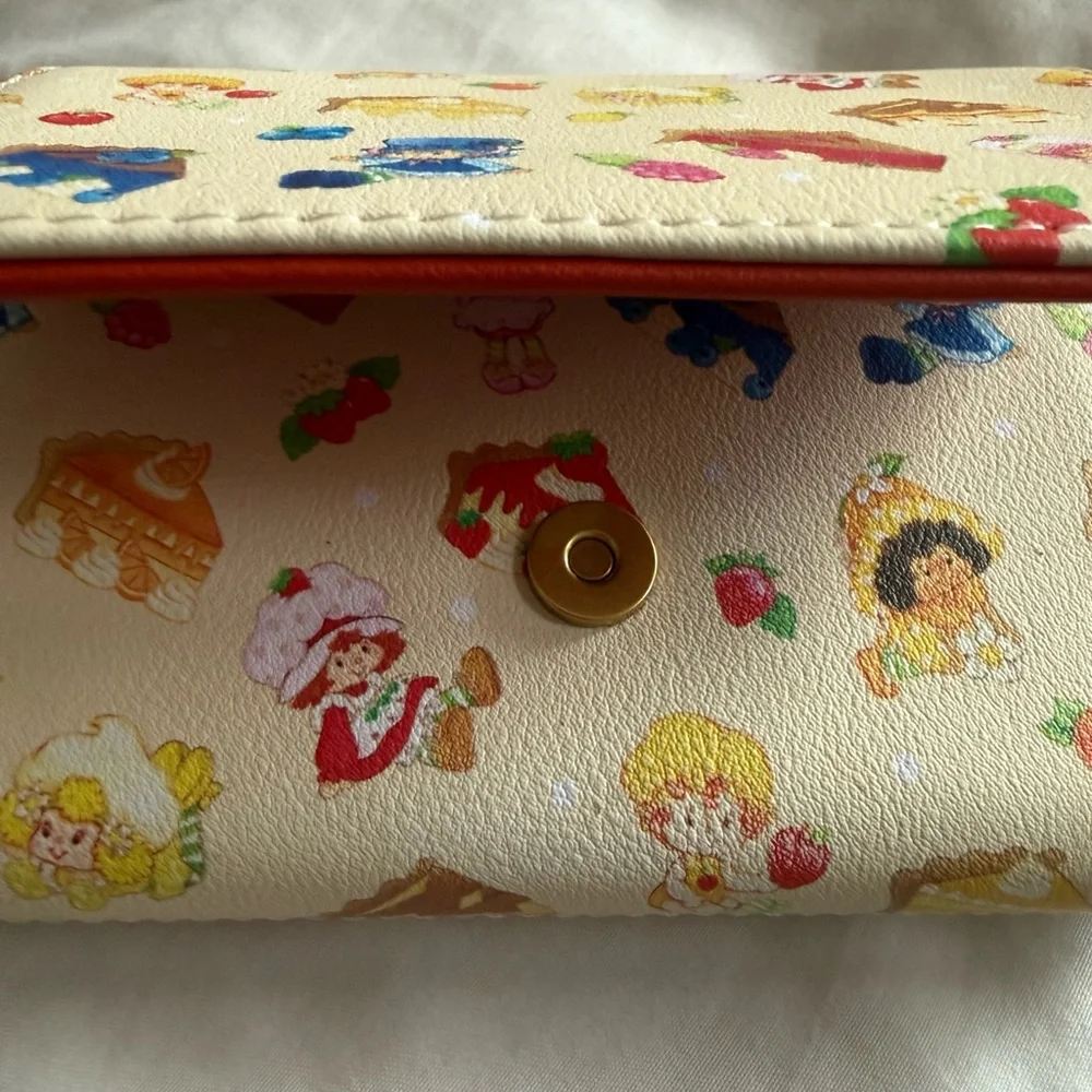 Loungefly Strawberry Shortcake Cream Wallet with Red Logo Patch NWT - Picture 3 of 6